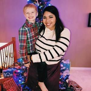 Meet your Posher, Kayla